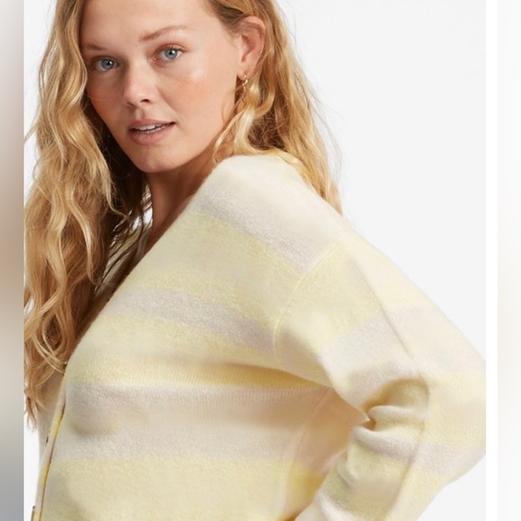 NWT Billabong Short N Sweet Cardigan- M & L - Picture 5 of 11